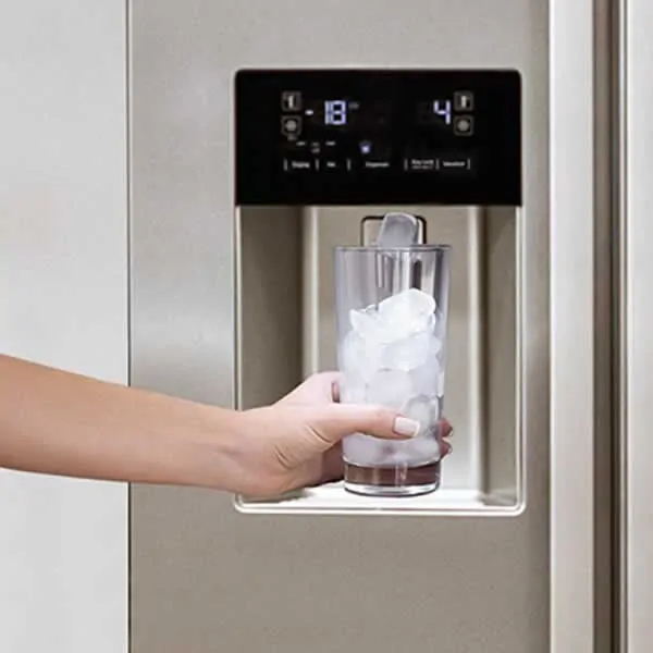 frigorifero dispenser ghiaccio