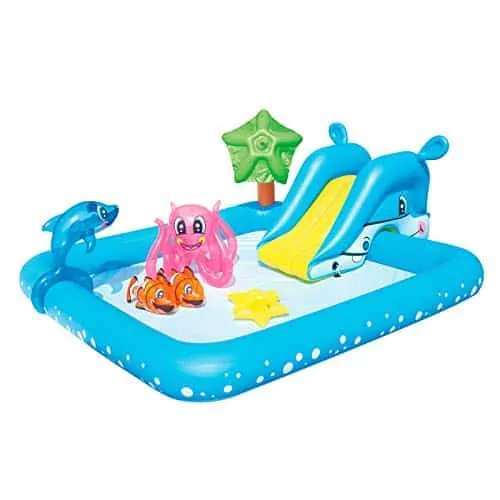 piscina per bimbi con scivolo